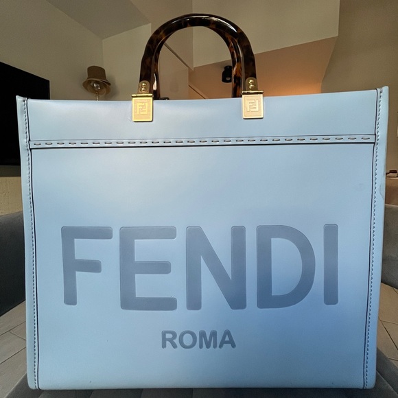Large Fendi Sunshine tote - Picture 1 of 4